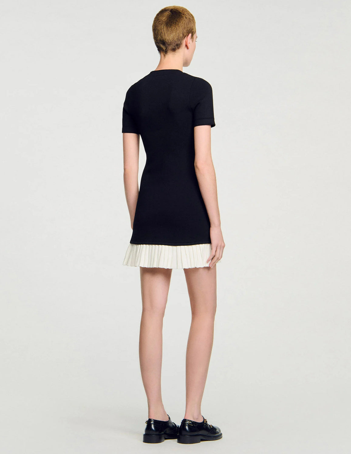 Black / Ecru